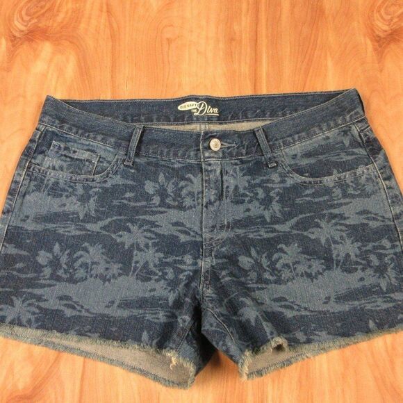 OLD NAVY The Diva Cut Off Denim Shorts Womens Size 8 Palm Trees Tropical Jeans - Picture 4 of 12